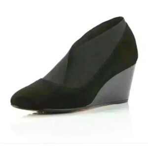 TARYN Rose Kelly widegore Black Suede Wedge 10.5